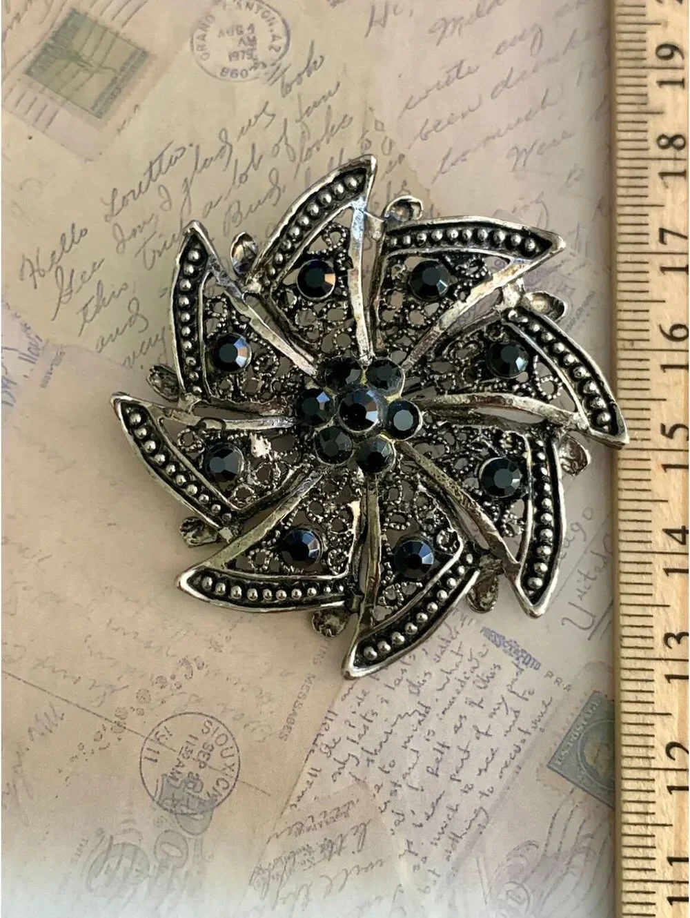 Vintage Sparkling Black Rhinestone Pin Brooch - Elegant Floral Swirl Design